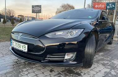 Ліфтбек Tesla Model S 2014 в 