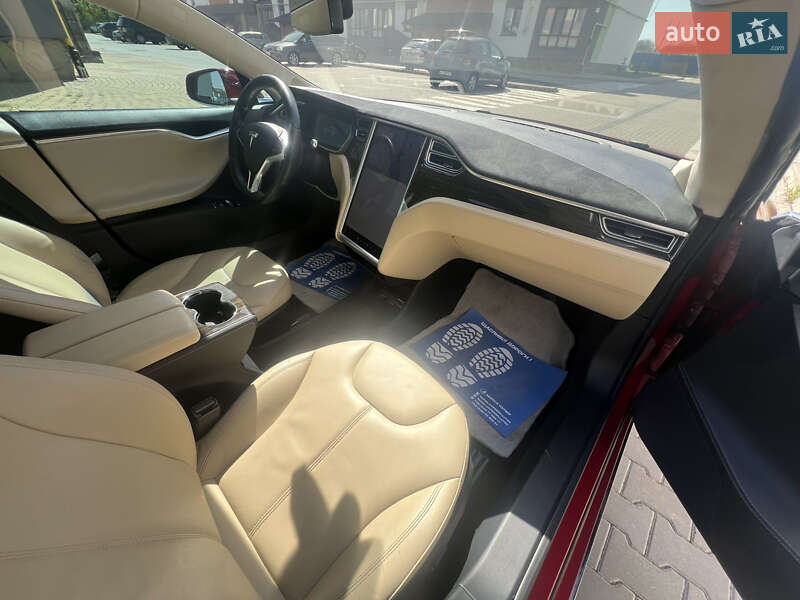Ліфтбек Tesla Model S 2014 в Одесі