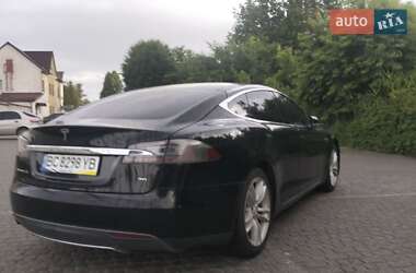 Ліфтбек Tesla Model S 2016 в 