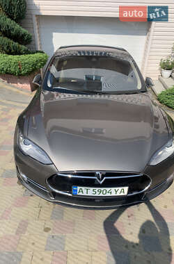 Ліфтбек Tesla Model S 2015 в 