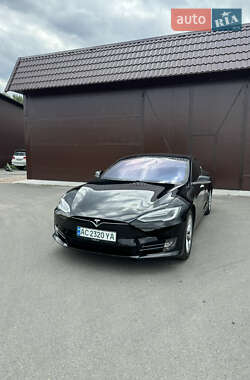 Лифтбек Tesla Model S 2017 в Киеве