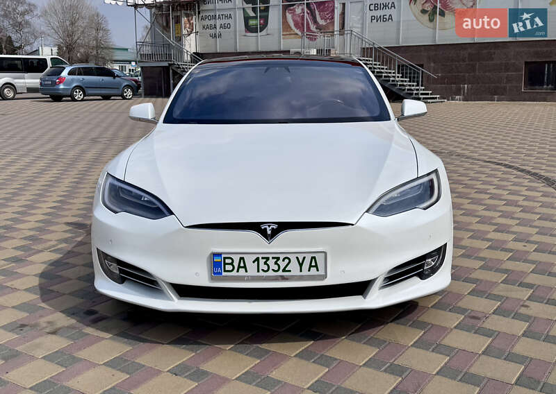 Tesla Model S 2017