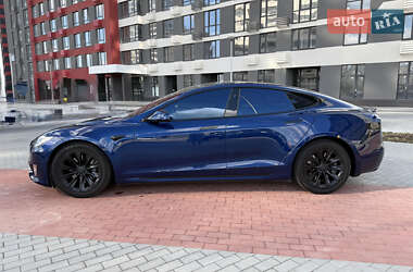 Лифтбек Tesla Model S 2017 в 