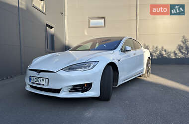 Ліфтбек Tesla Model S 2020 в 