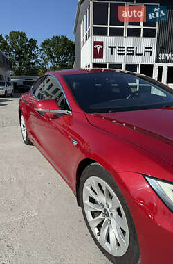 Лифтбек Tesla Model S 2017 в 