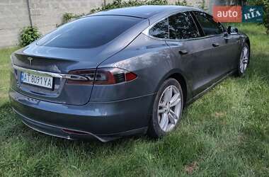 Лифтбек Tesla Model S 2014 в 