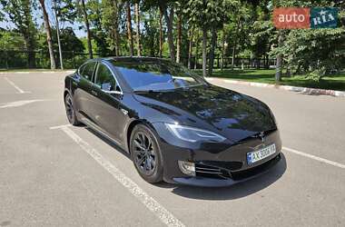 Лифтбек Tesla Model S 2015 в Харькове
