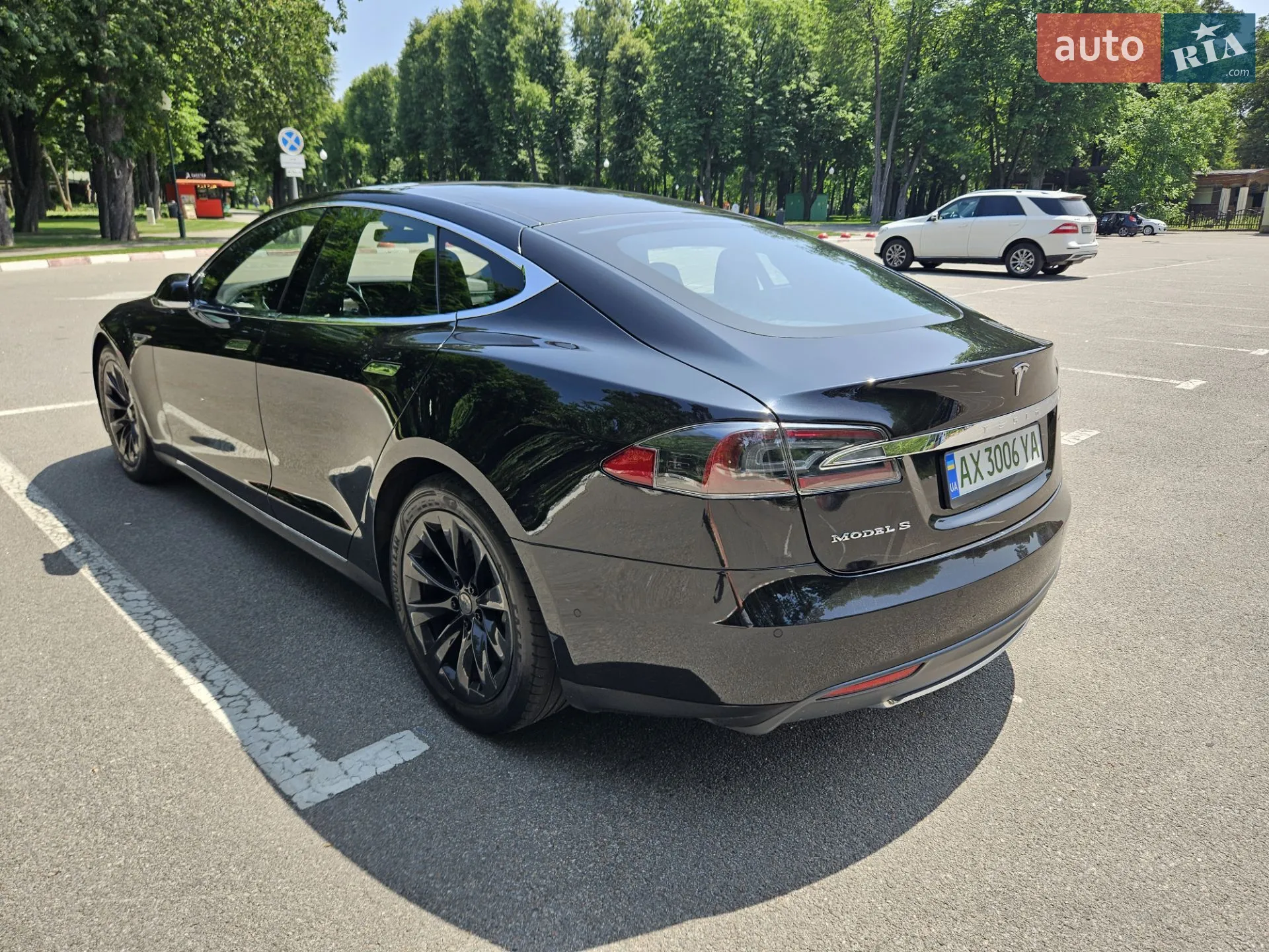 2015 Tesla Model S - мініатюра 11