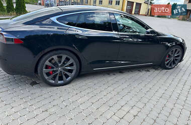 Ліфтбек Tesla Model S 2018 в 