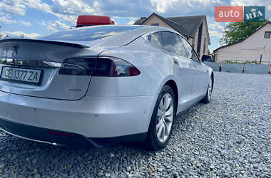Лифтбек Tesla Model S 2015 в 