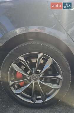 Лифтбек Tesla Model S 2017 в Ивано-Франковске