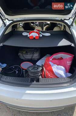 Лифтбек Tesla Model S 2014 в 