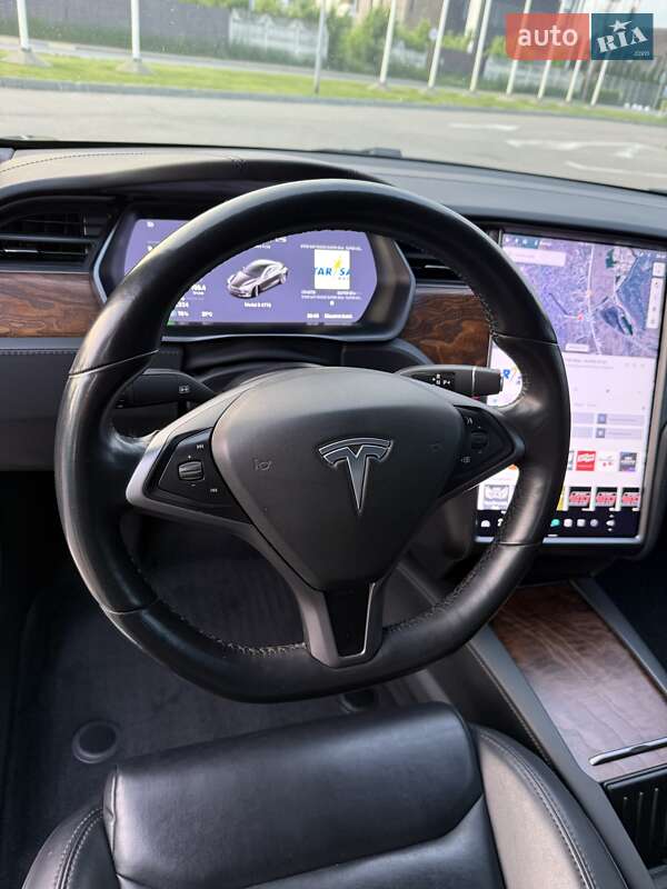 Лифтбек Tesla Model S 2019 в Киеве