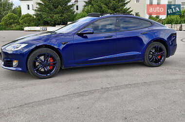 Лифтбек Tesla Model S 2016 в 