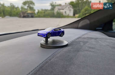 Лифтбек Tesla Model S 2016 в 