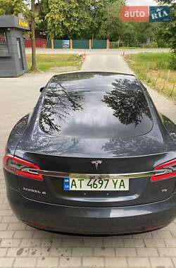 Ліфтбек Tesla Model S 2016 в 