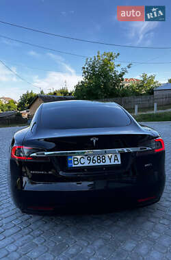 Лифтбек Tesla Model S 2016 в 