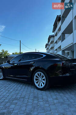 Лифтбек Tesla Model S 2016 в 