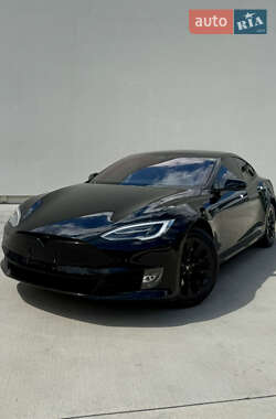 Лифтбек Tesla Model S 2018 в 