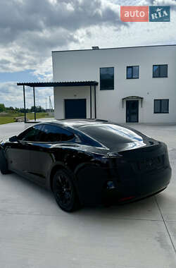 Лифтбек Tesla Model S 2018 в 