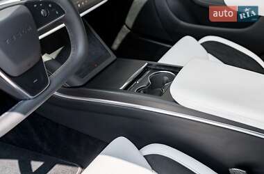 Лифтбек Tesla Model S 2024 в 