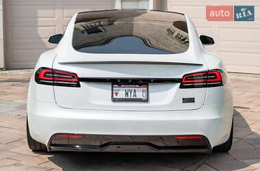 Лифтбек Tesla Model S 2024 в 