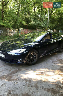 Ліфтбек Tesla Model S 2015 в 