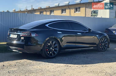 Ліфтбек Tesla Model S 2015 в 