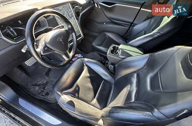 Ліфтбек Tesla Model S 2015 в 