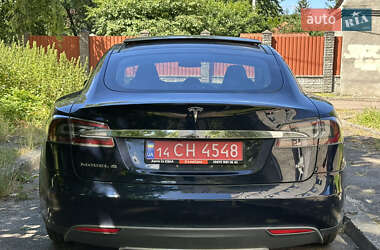 Лифтбек Tesla Model S 2013 в 