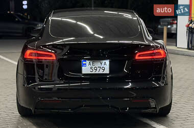 Лифтбек Tesla Model S 2022 в 