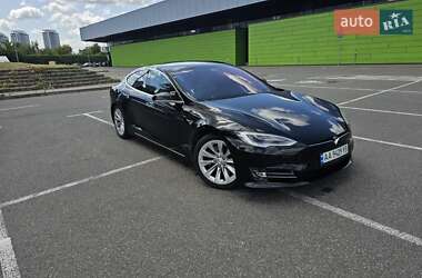 Ліфтбек Tesla Model S 2018 в Києві
