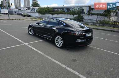 Лифтбек Tesla Model S 2018 в 