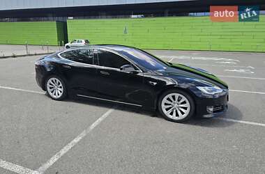 Лифтбек Tesla Model S 2018 в 