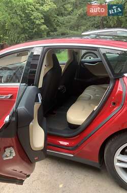 Ліфтбек Tesla Model S 2013 в 