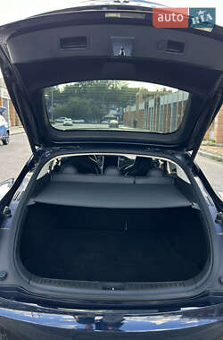 Лифтбек Tesla Model S 2014 в 
