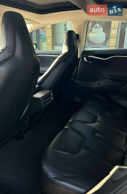 Лифтбек Tesla Model S 2014 в 