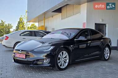 Лифтбек Tesla Model S 2018 в 