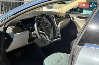 Лифтбек Tesla Model S 2014 в 