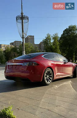 Лифтбек Tesla Model S 2018 в Киеве