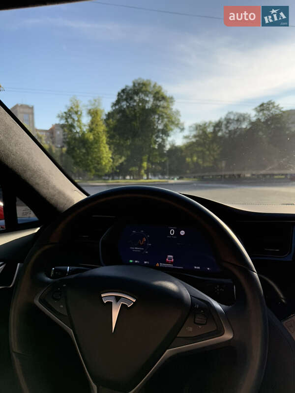 Лифтбек Tesla Model S 2018 в Харькове