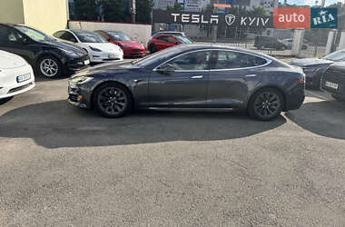 Лифтбек Tesla Model S 2018 в 