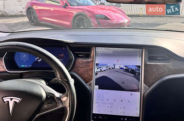 Лифтбек Tesla Model S 2018 в 