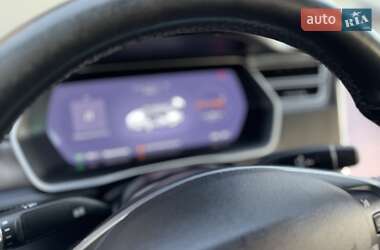 Лифтбек Tesla Model S 2017 в 