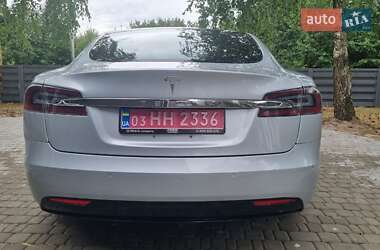 Лифтбек Tesla Model S 2016 в 