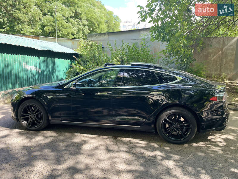 Ліфтбек Tesla Model S 2012 в Одесі