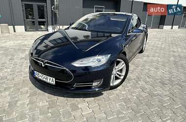 Лифтбек Tesla Model S 2013 в Львове