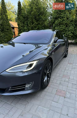 Ліфтбек Tesla Model S 2018 в 