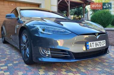 Лифтбек Tesla Model S 2016 в 