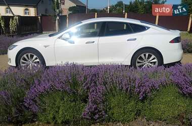 Лифтбек Tesla Model S 2014 в Новояворовске